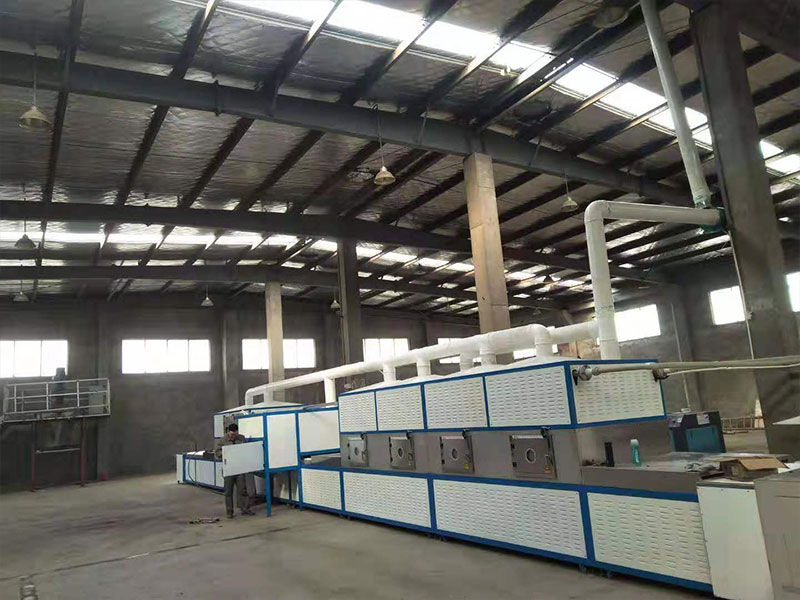 選對微波烘干設備不難！多行業適配方法 + 低碳考量